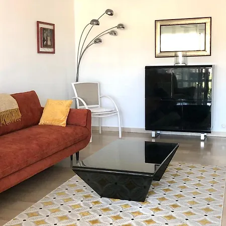 Park Apartment